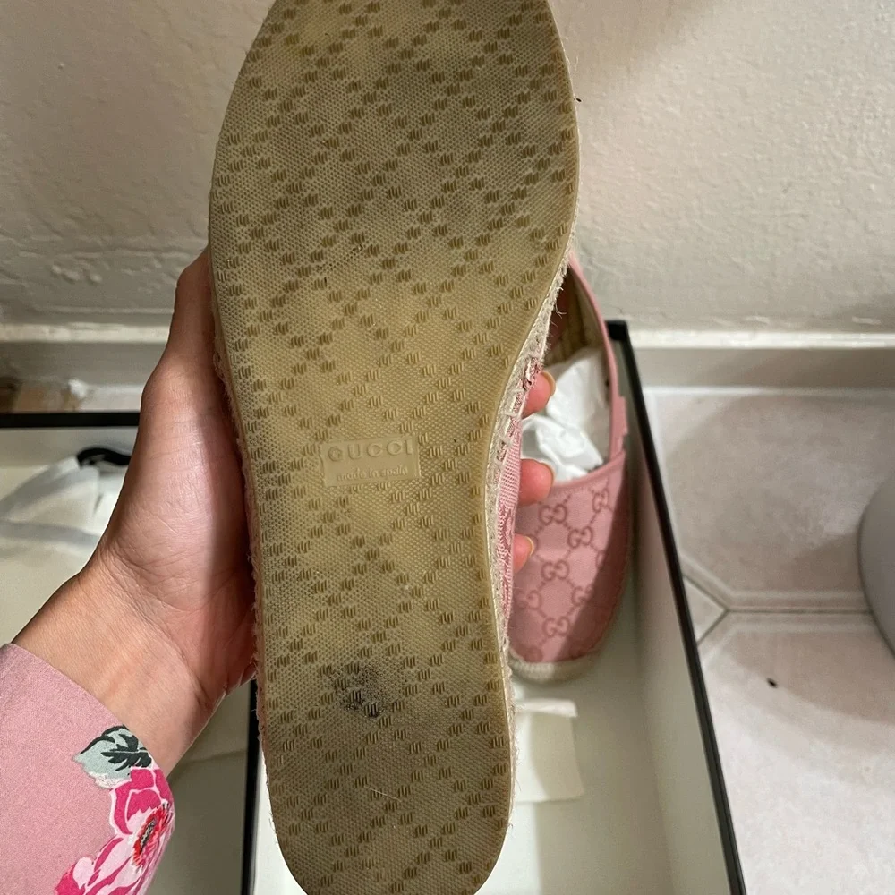 Gucci Pink Espadrille Flats - Picture 2 of 3